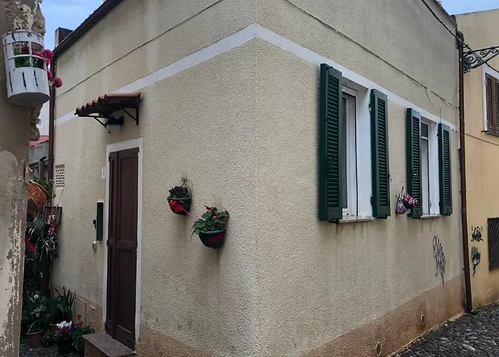 Vicolo Carmine Bolasco Piccinelli 1